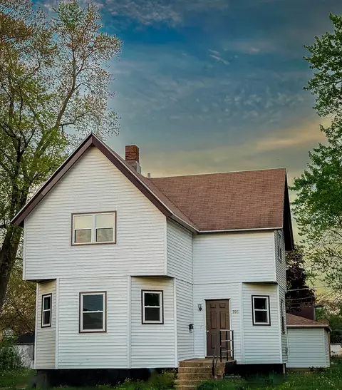 706 N Harrison Ave, Kankakee, IL 60901