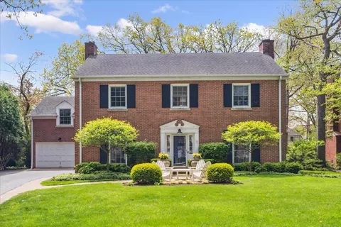 171 Indian Tree Dr, Highland Park, IL 60035