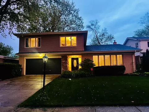 3752 Cherry Hills Dr, Flossmoor, IL 60422