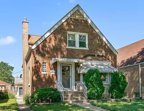 7942 S Homan Ave, Chicago, IL 60652