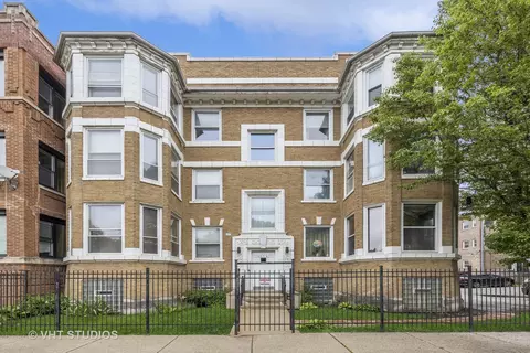 747 S Independence Blvd #2S, Chicago, IL 60624