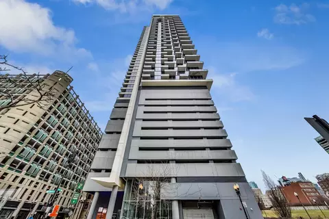 235 W Van Buren St #4510, Chicago, IL 60607