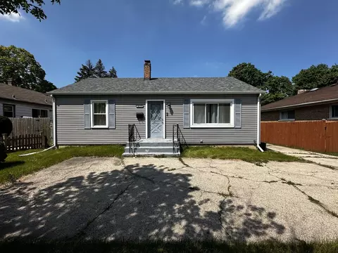 1115 W Roosevelt Rd, Wheaton, IL 60187