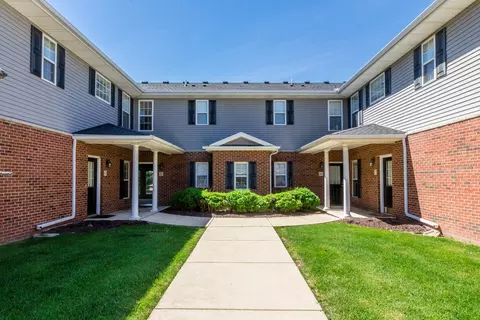 103 Yorkminster Ln #5, Savoy, IL 61874