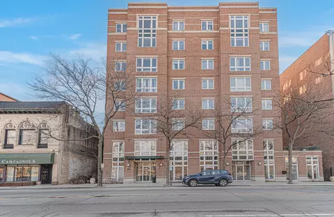 811 Chicago Ave #401, Evanston, IL 60202