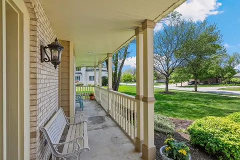 1100 Cornwallis Ln, Munster, IN 46321 photo 3