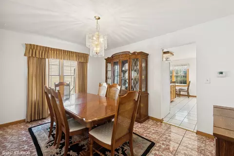 1431 S 4th Ave, Des Plaines, IL 60018 photo 5