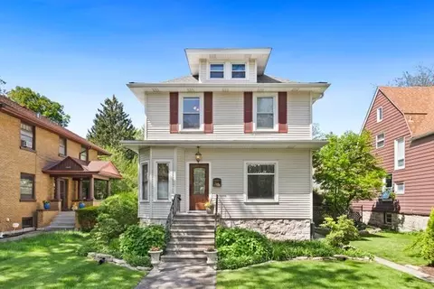 7009 34th St, Berwyn, IL 60402
