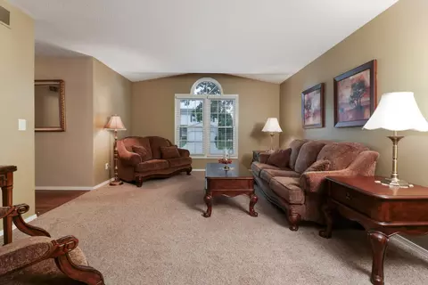 1322 Lismore Ln, Normal, IL 61761 photo 5