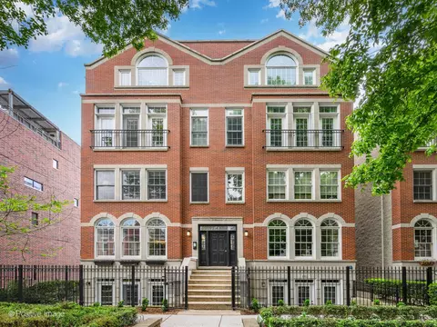 1513 N Cleveland Ave #1S, Chicago, IL 60610