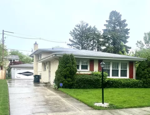 635 S Roosevelt Ave, Arlington Heights, IL 60005