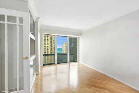 100 E Huron St #2502, Chicago, IL 60611 photo 12