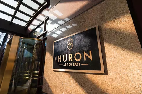100 E Huron St #2502, Chicago, IL 60611 photo 2