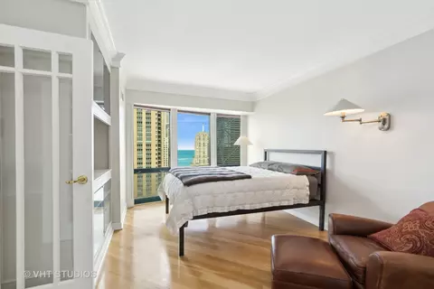 100 E Huron St #2502, Chicago, IL 60611 photo 21