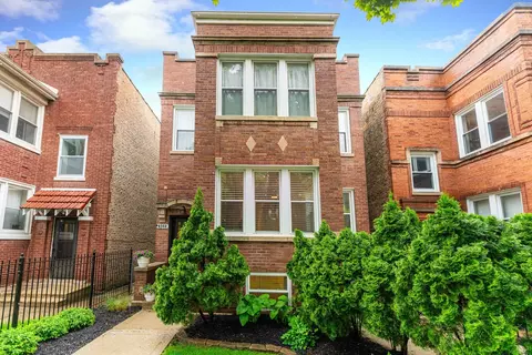 4944 N Drake Ave, Chicago, IL 60625