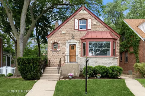 5712 N Rogers Ave, Chicago, IL 60646