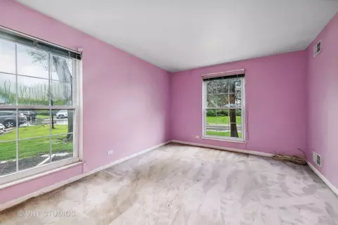 Bedroom - 5300 Carriageway Dr #112, Rolling Meadows, IL 60008 photo 1 of 2