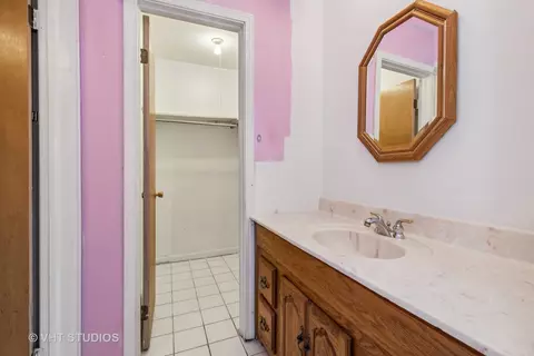 Bath - 5300 Carriageway Dr #112, Rolling Meadows, IL 60008 photo 1 of 2