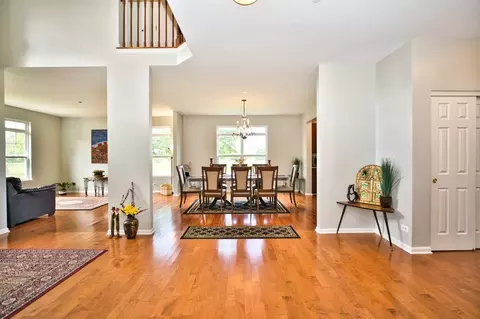 Other - 5950 Chatham Dr, Hoffman Estates, IL 60192 photo 3 of 14
