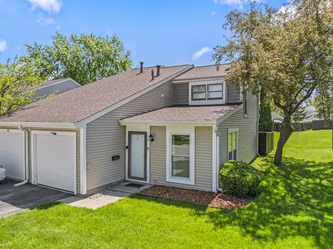 1983 Franklin Pl, Hoffman Estates, IL 60169