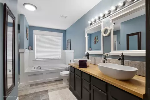 Bath - 235 Edgewood Dr, Minooka, IL 60447 photo 2 of 4