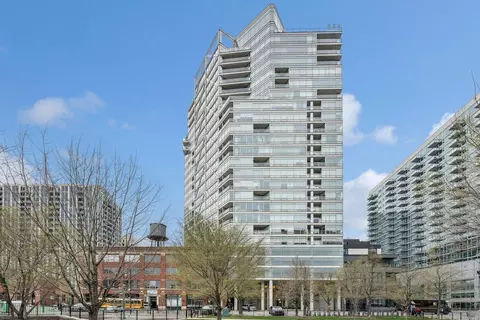510 W Erie St #603, Chicago, IL 60654
