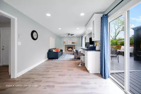 304 E Hawthorne Blvd, Wheaton, IL 60187 photo 12
