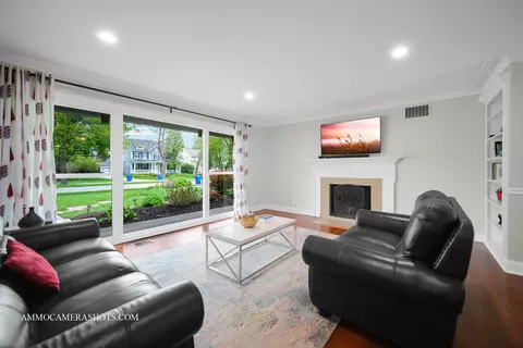 304 E Hawthorne Blvd, Wheaton, IL 60187 photo 6