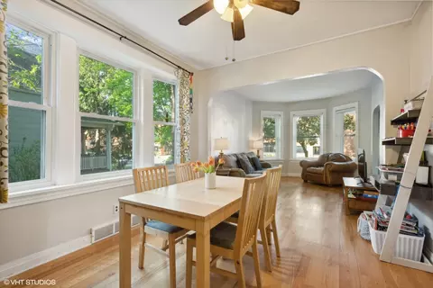 Dining - 916 Beloit Ave, Forest Park, IL 60130 photo 1 of 2