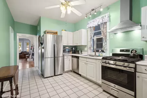 Kitchen - 916 Beloit Ave, Forest Park, IL 60130 photo 1 of 2