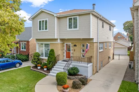 5639 S New England Ave, Chicago, IL 60638