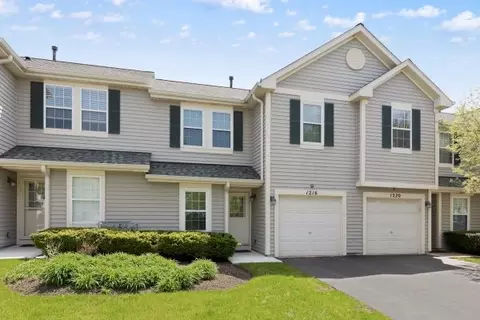 1216 Arapaho Ct, Naperville, IL 60540