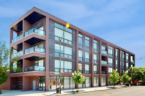 3101 N Ridgeway Ave #2B, Chicago, IL 60618