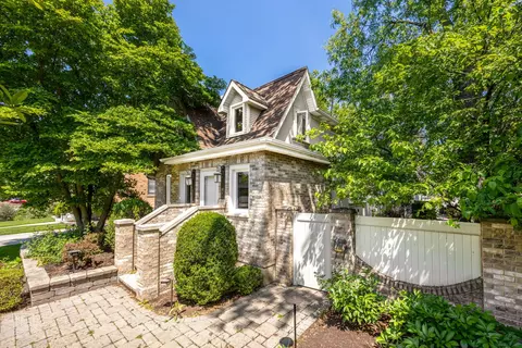 4261 Hirschberg Ave, Schiller Park, IL 60176