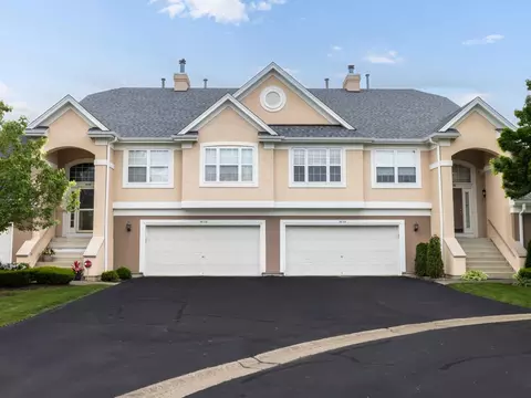 3036 Lexington Ln, Glenview, IL 60025