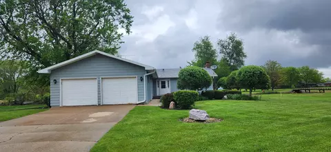 2116 Melvin Dr, Rock Falls, IL 61071