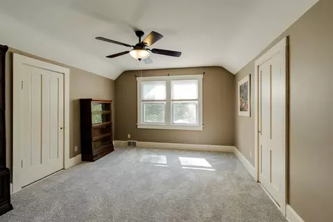 Bedroom - 4 Dunbar Dr, Bloomington, IL 61701 photo 8 of 10