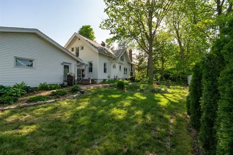 Exterior - 4 Dunbar Dr, Bloomington, IL 61701 photo 10 of 25