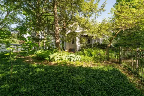 Exterior - 4 Dunbar Dr, Bloomington, IL 61701 photo 15 of 25