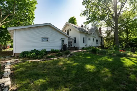 Exterior - 4 Dunbar Dr, Bloomington, IL 61701 photo 9 of 25