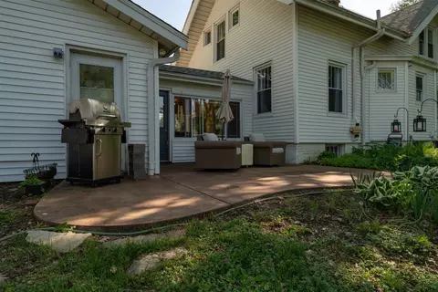 Exterior - 4 Dunbar Dr, Bloomington, IL 61701 photo 11 of 25