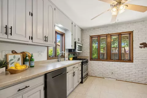 Kitchen - 5508 Fox Lake Rd, Mchenry, IL 60051 photo 2 of 2