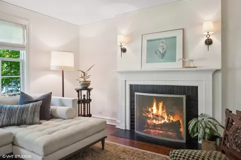 2044 Ewing Ave, Evanston, IL 60201 photo 7