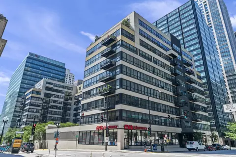 130 S Canal St #226, Chicago, IL 60606