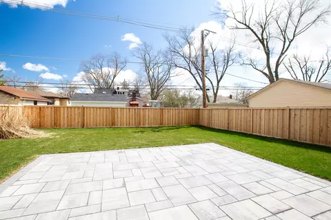 Exterior - Undisclosed, Elmhurst, IL 60126 photo 2 of 4