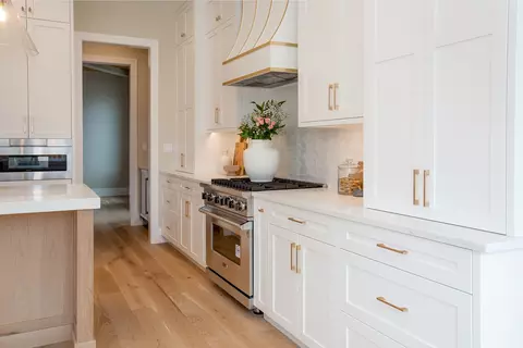 Kitchen - Undisclosed, Elmhurst, IL 60126 photo 5 of 13