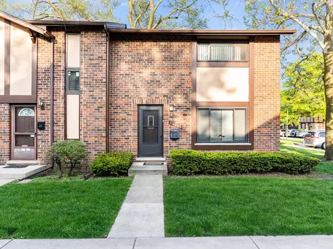 1 S269 Ingersoll Ln #269, Villa Park, IL 60181