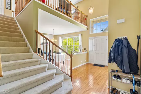 Entry Way - 1972 Osprey Ct, Bartlett, IL 60103 photo 1 of 2