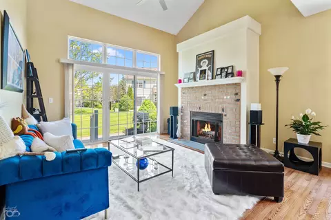 Living - 1972 Osprey Ct, Bartlett, IL 60103 photo 1 of 2