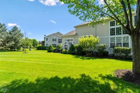 Exterior - 1972 Osprey Ct, Bartlett, IL 60103 photo 4 of 4